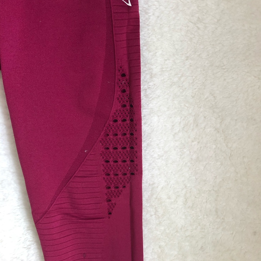 Gymshark Raspberry Beet Seamless Energy Leggings - Picture 8 of 11